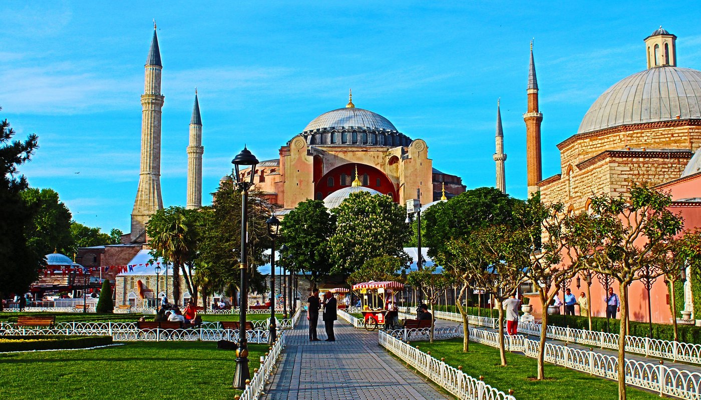 Blue Mosque & Sultanahmet Square